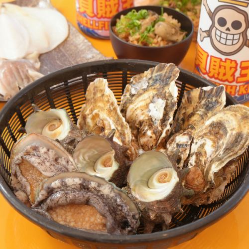 牡蠣・燻製・肉料理と素材の活きた料理たち