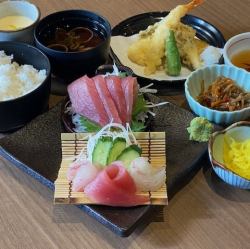 マグロのお造りランチ