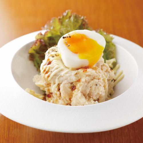 ポテトサラダ 煮玉子添え