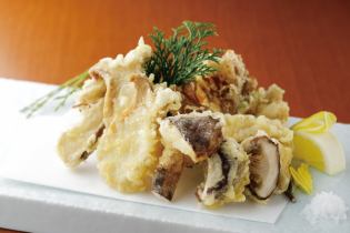 季節料理　松茸と木の子の天婦羅盛り合わせ