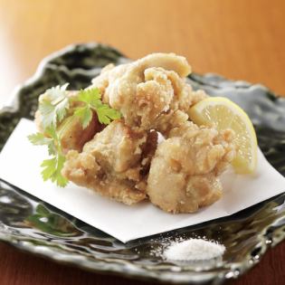 鶏もも肉の唐揚げ