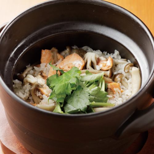 焼鮭と木の子の土鍋炊き御飯