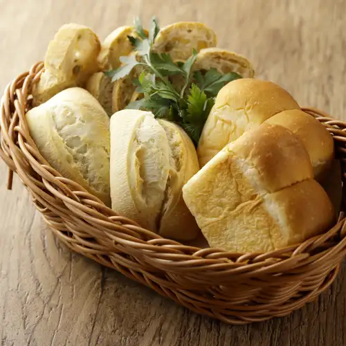 Assortment of 3 types of bread (small size)