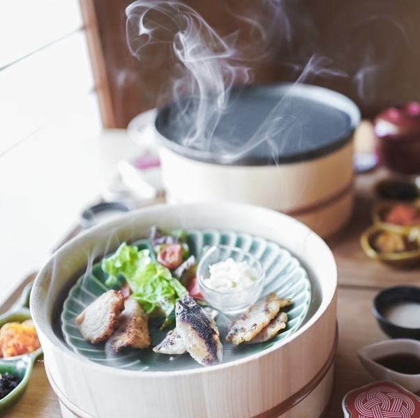 【Lunch】大人気！健康志向の和食── 湯けむり御膳 ──