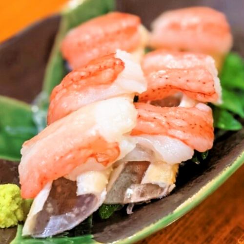 Fresh Okhotsk sea crab sashimi
