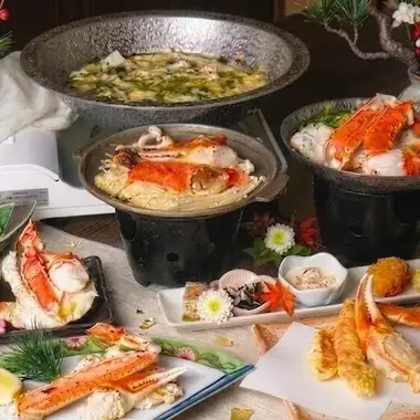 Crab Kaiseki Yayoi ◆ A hearty 9-course meal featuring real snow crab: 19,800 yen (tax included)