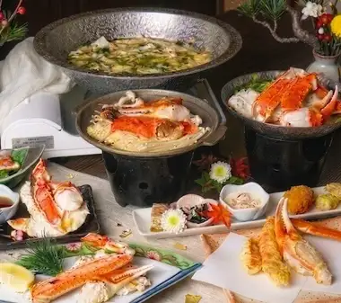 Crab Kaiseki Yayoi ◆ A hearty 9-course meal featuring real snow crab: 19,800 yen (tax included)