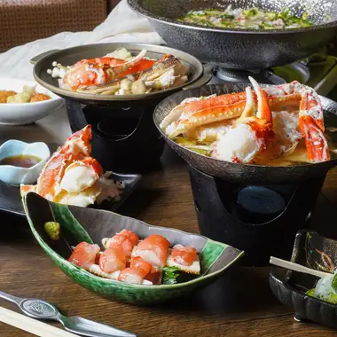 Crab Kaiseki Nagomi Course: Enjoy authentic snow crab from the Okhotsk Sea (8 dishes) ¥16,800 (tax included)