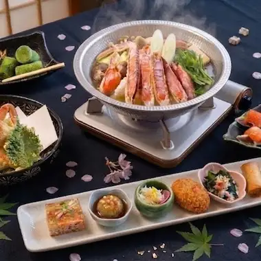 Tempura and crab hot pot course ◆ Selected 5L (large) snow crab, 6 dishes in total, 16,800 yen (tax included)