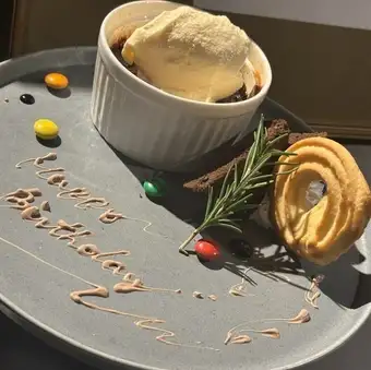 Perfect for celebrations such as birthdays and anniversaries.We will do our best to help you!!