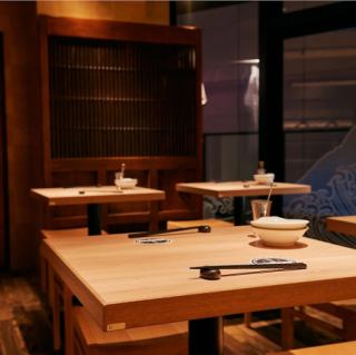 세련된 공간의 테이블석은 회사의 연회나 여자회에 딱♪