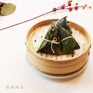 Chimaki (lotus leaf wrap)