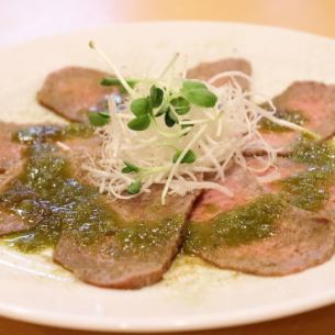 中式烤牛肉（小份540日圓）
