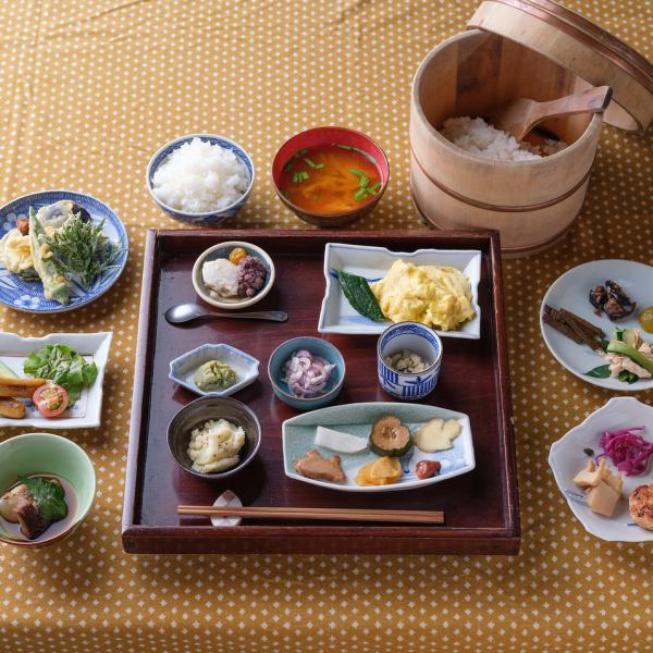 おまかせ御膳 3,300円、3,960円