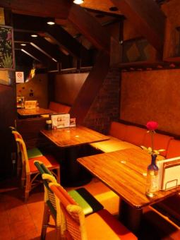 Table seat where you can enjoy Mexican cuisine in a calm atmosphere ♪ Perfect for a different date!