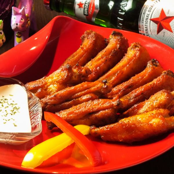 Spicy Buffalo Chicken Wing 770 yen (tax included)