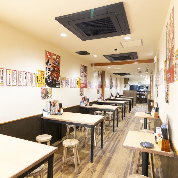 A yakitori restaurant where you can enjoy a lively party! It's conveniently located just a 2-minute walk from Yamashina Station! It's open until midnight, so you can enjoy it until the last train.