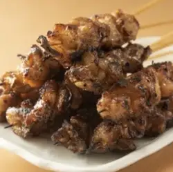 【名物】ぎん串(鶏皮) たれ or 塩 (まとめて注文！ぎん串マウンテン)10本/2本 単品