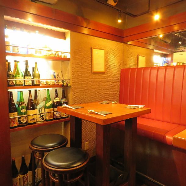 [We will correspond to a small number of banquets] Table seats can sit up to 10 people.It is also possible to make reservations, so please feel free to ask us ♪ Please try to enjoy the special dishes, shochu and fruit liquor in a private space.