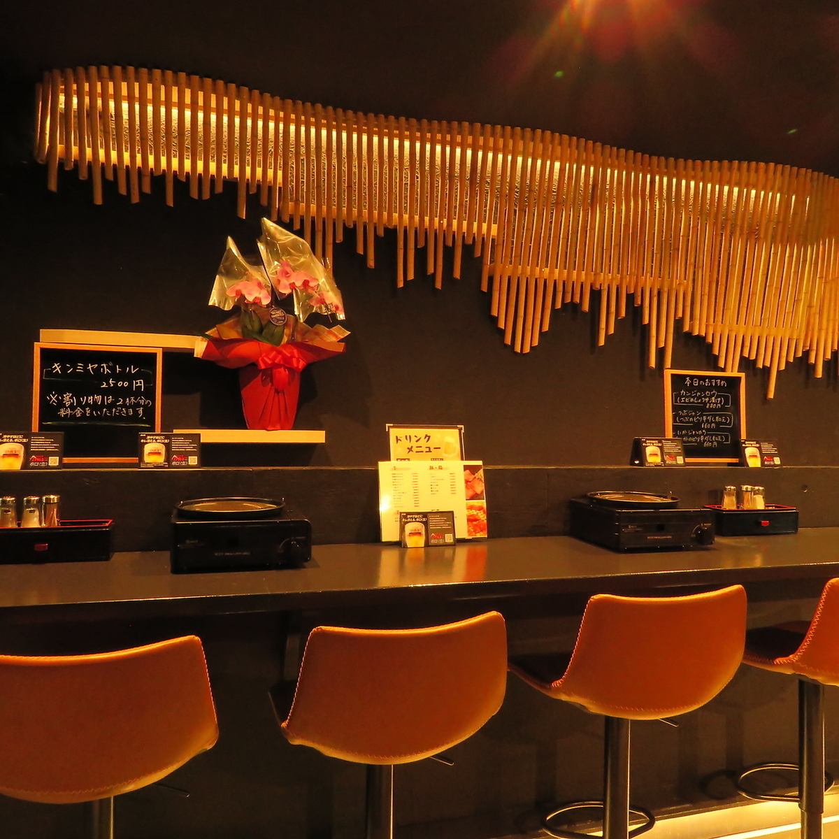 大人が集う大人の隠れ家でお楽しみください。