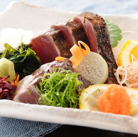 たしかな素材と、熟練の職人の腕。目の前で職人が握る寿司は格別