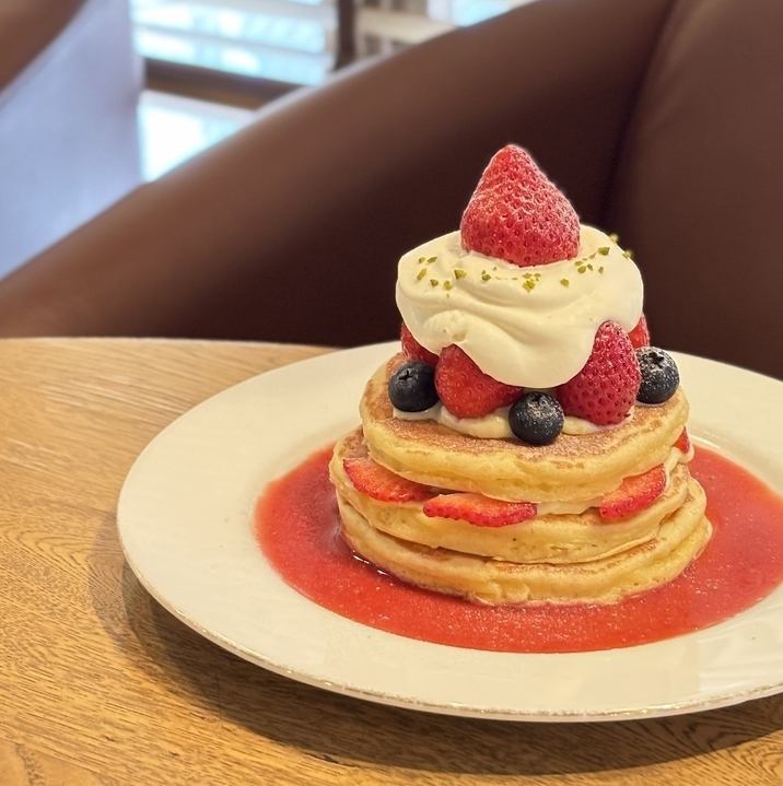 イチゴのプレミアムパンケーキ