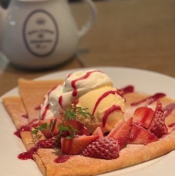 こだわり素材で作る種類豊富なクレープ