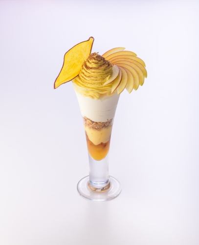 [Limited time only] Apple and sweet potato parfait from Takano Apple Orchard in Watari Town, Miyagi Prefecture
