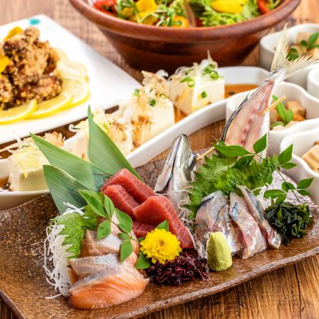 【人气】仙台的名菜和直送的新鲜鱼！附无限畅饮的海鲜盛宴套餐 8道菜 4,000日元 非常适合宴会