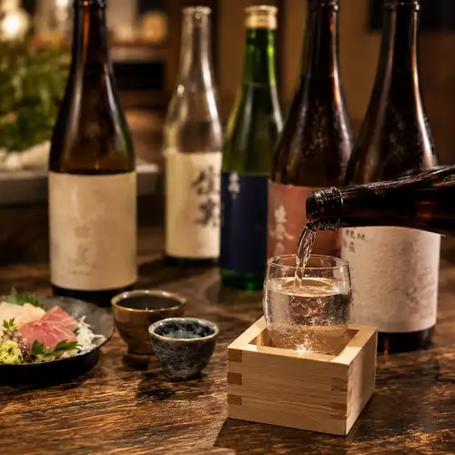 精选宫城县最优质的当地清酒。尽享从清脆干爽到浓郁醇厚的各种口味。