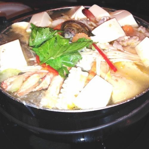 タイ風しゃぶしゃぶ　大　4000円(税抜)