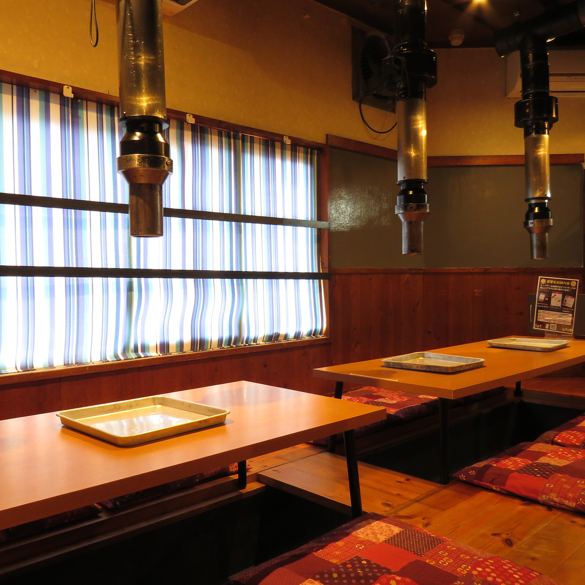 A yakiniku restaurant for adults to enjoy "aged Kuroge Wagyu beef" and "carefully selected wines."