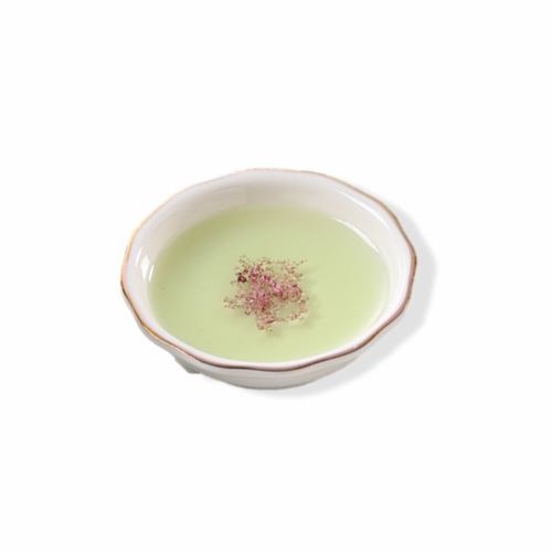 赤ワイン塩とレモンバジルオイル