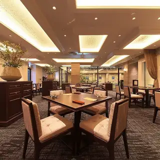 A classy and luxurious space inspired by a hotel lounge♪ Can be reserved for up to 70 people for weddings and other occasions!! Please contact us for details.
