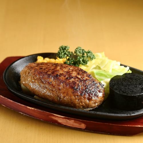 Hand-kneaded Kumamoto red beef hamburger <200g>