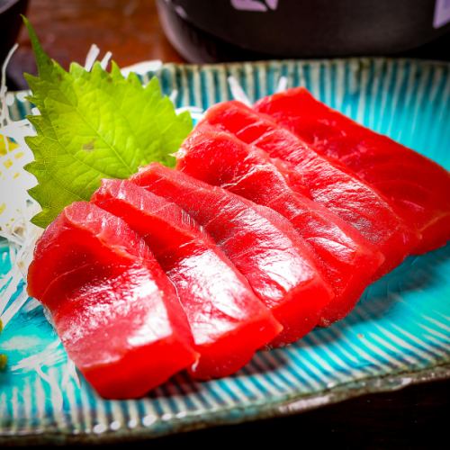 [Be prepared for a deficit!] Super fresh tuna sashimi!