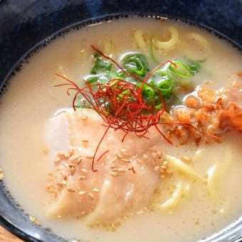 鶏白湯ラーメン