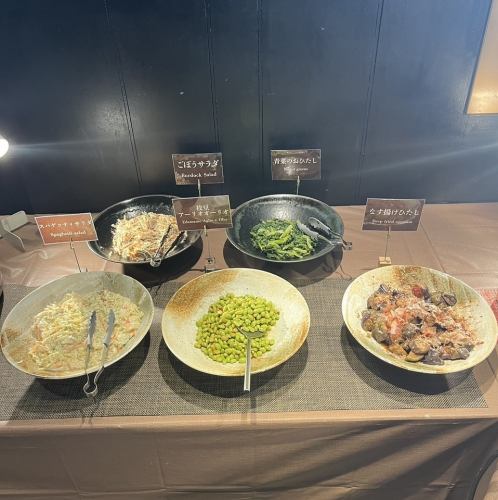 旬の食材を使用した「おばんざい」をビュッフェでお楽しみいただけます★※内容は一例です