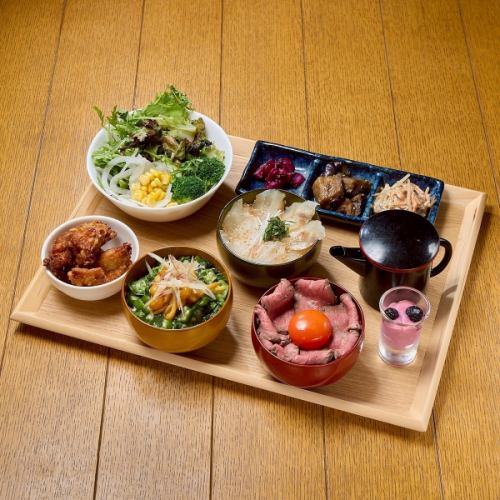 お好みの丼をチョイス！お子様連れも