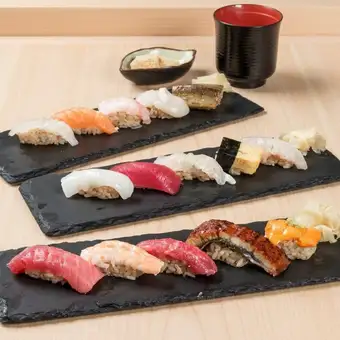 【寿司6,000円コース】赤酢本格寿司15貫（中トロ、北海道生うに、うなぎ含む）堪能プラン