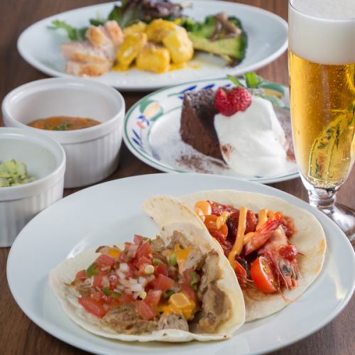 手作りソースと厳選素材で作る本格タコスからデザートまで堪能できる♪”タコスセット”☆2800円(税込)☆