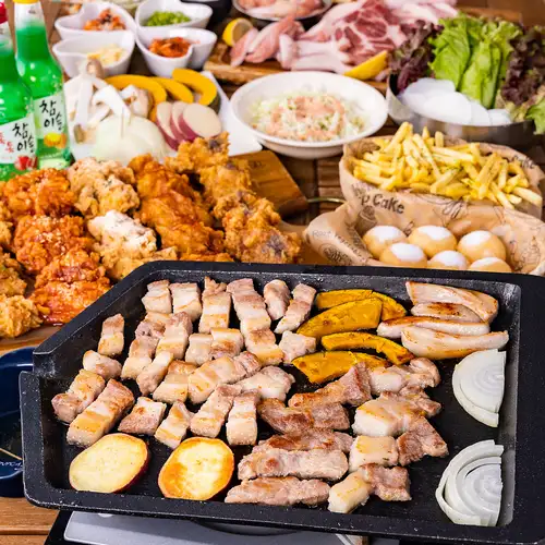 【점심 한정 뷔페】 고구마 삼원 돼지 생 삼겹살 & 한국 치킨 뷔페 2500엔 부가세 포함