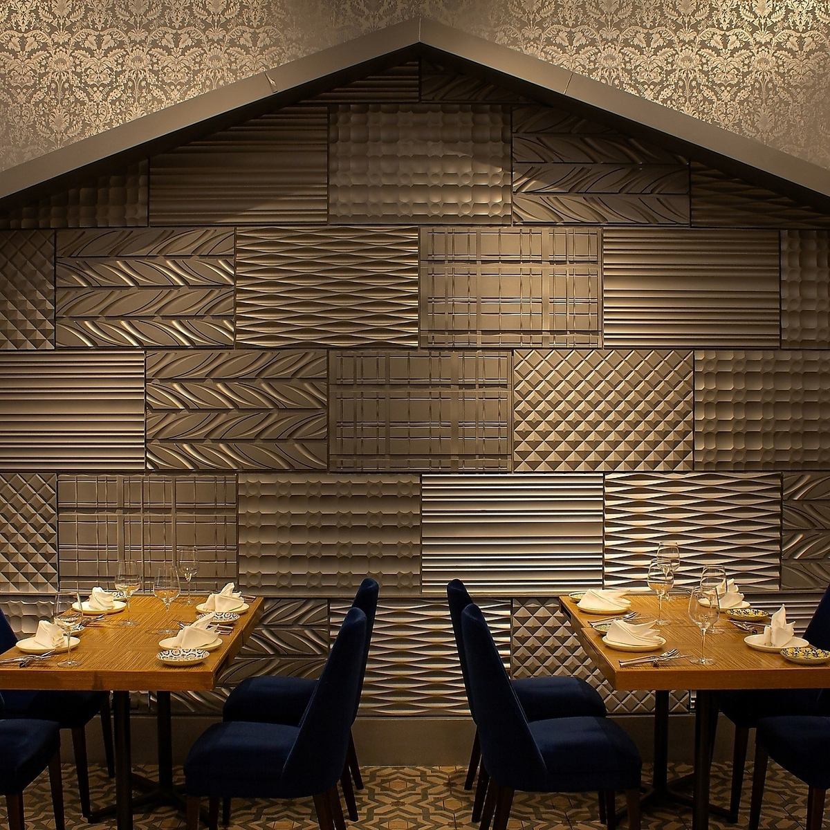 周りを気にせずプライベート空間でお食事ができる個室席☆