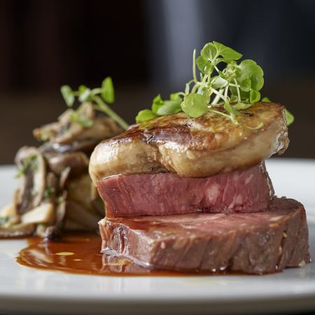 牛フィレとフォアグラのロッシーニ　オマール海老　大皿シェア＋スパークリング含2.5時間飲放題