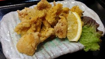 鶏皮の唐揚げ