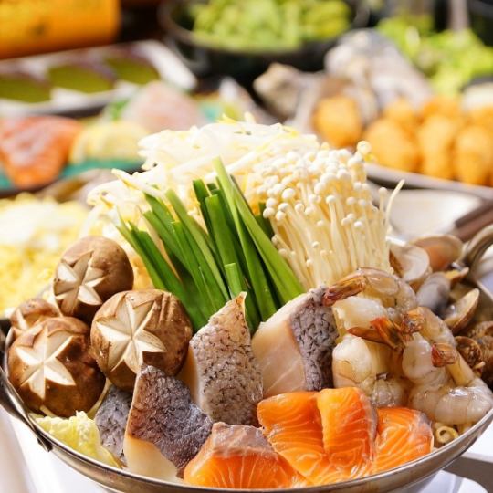 3 types of luxury hot pots to choose from ◇ Seafood/chicken hot pot x 5 types of sashimi, 8 dishes including large fried oysters, etc. ``Nabe Enjoyment Course'' 2 hours all-you-can-drink included