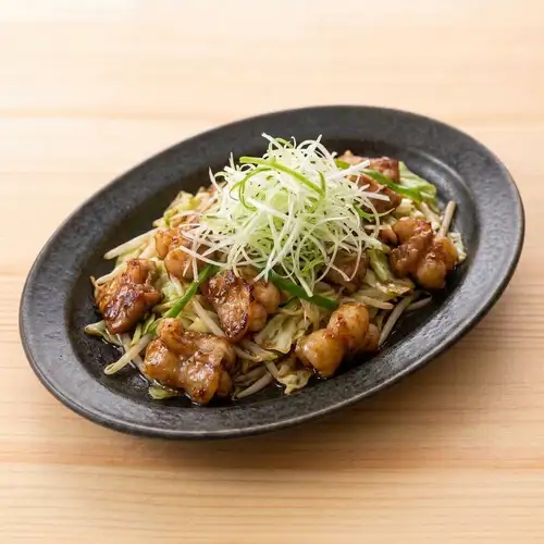 鉄板ホルモン野菜炒め