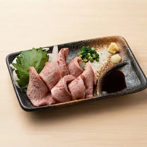 逸品料理も豊富にご用意!やきとんのお供にぴったり☆