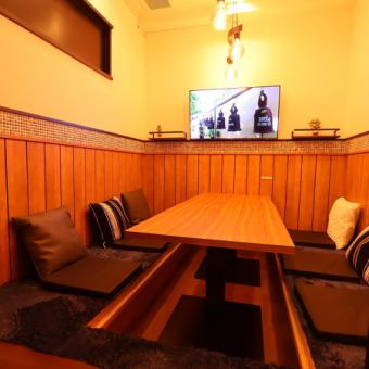 カラオケも歌い放題！ゆったり個室席を完備！