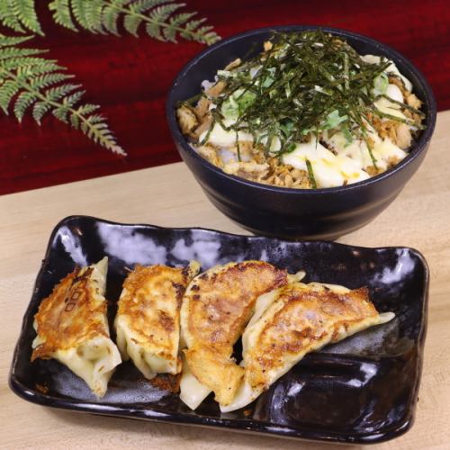 つけ麺、ラーメンと一緒にサイドメニューもいかがですか